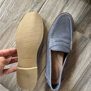 Sperry ladies size 11